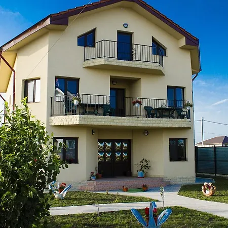 Casa La Flori Guest house