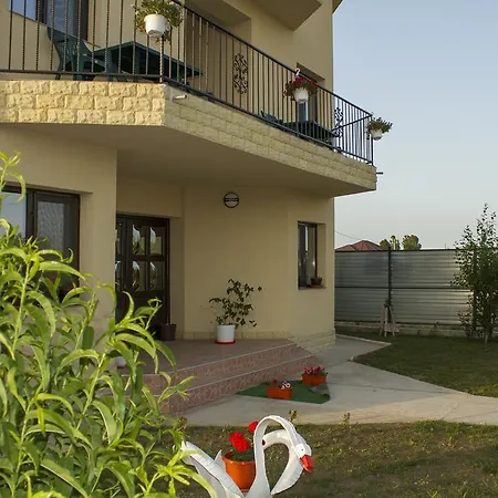 Guest house Casa La Flori *