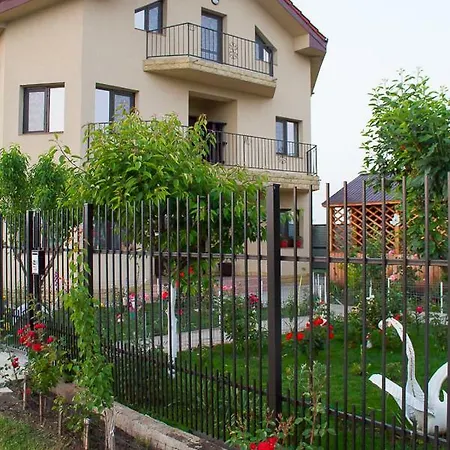 Гостевой дом Casa La Flori 3*